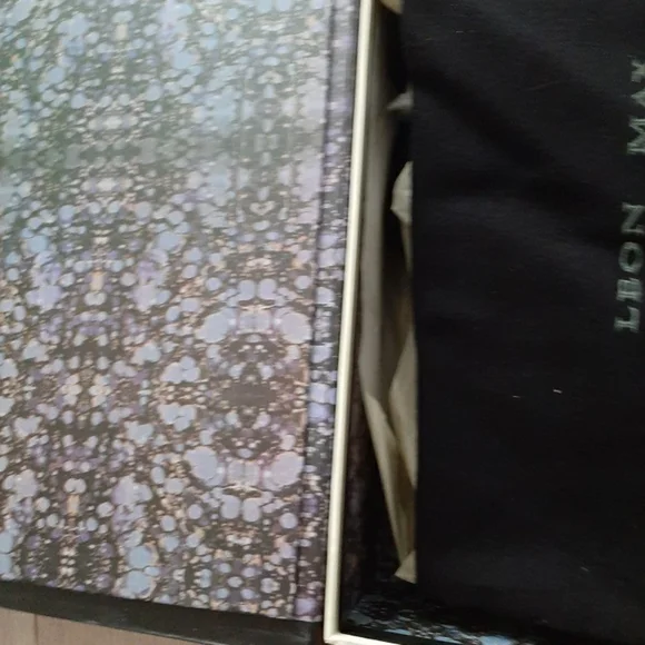 Heels - Picture 5 of 8